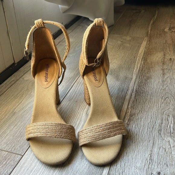Jeffrey Campbell Tan Rowboat Ankle
Strap Sandal Sz 10 - Picture 3 of 7
